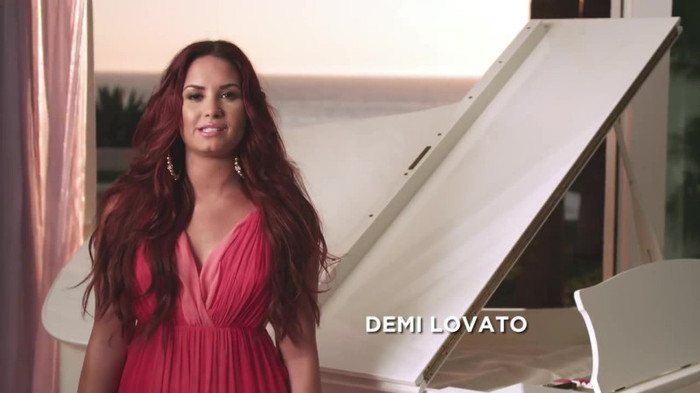 ACUVUE® 1-DAY Contest_ Demi Lovato 121