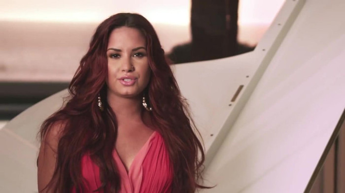 ACUVUE® 1-DAY Contest_ Demi Lovato 167