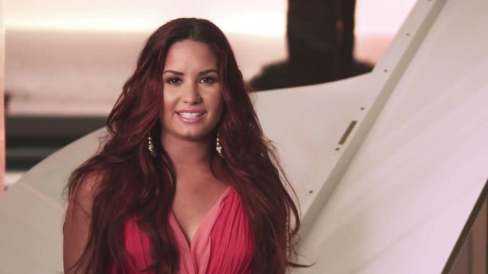 ACUVUE® 1-DAY Contest_ Demi Lovato 178