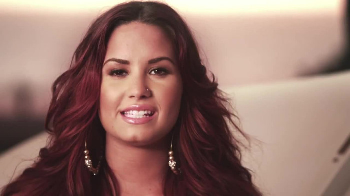 ACUVUE® 1-DAY Contest_ Demi Lovato 196
