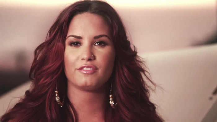 ACUVUE® 1-DAY Contest_ Demi Lovato 209