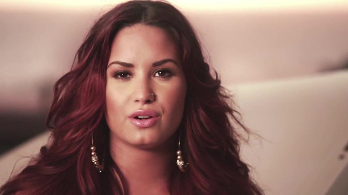 ACUVUE® 1-DAY Contest_ Demi Lovato 222