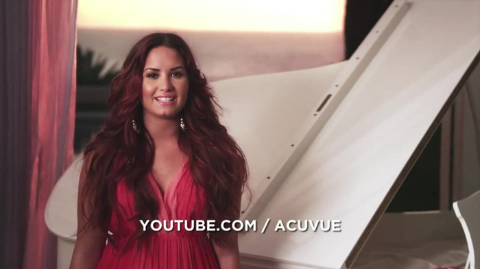 ACUVUE® 1-DAY Contest_ Demi Lovato 320