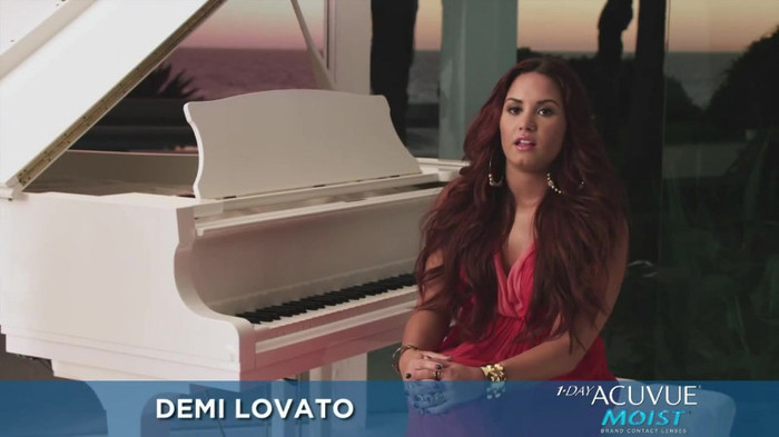 Demi Lovato talks following her dream_ ACUVUE® 1-DAY Contest Stories 0024