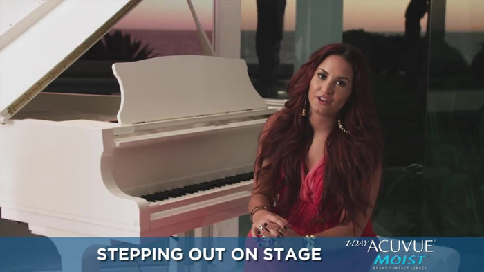 Demi Lovato talks following her dream_ ACUVUE® 1-DAY Contest Stories 0217