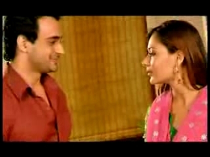 00_02_22 - sara khan 1