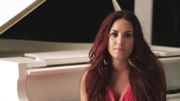 Demi Lovato talks following her dream_ ACUVUE® 1-DAY Contest Stories 0999