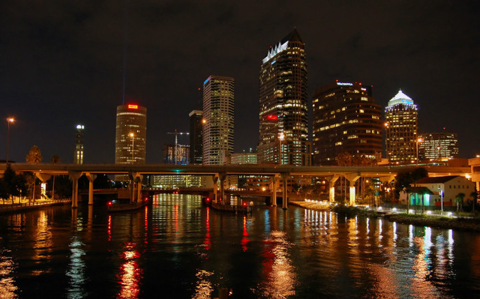 01181_tampabaywaterandskyline_1920x1200