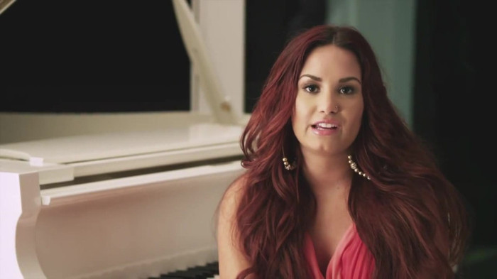 Demi Lovato talks following her dream_ ACUVUE® 1-DAY Contest Stories 1539