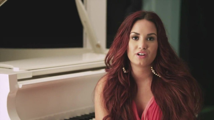 Demi Lovato talks following her dream_ ACUVUE® 1-DAY Contest Stories 1545
