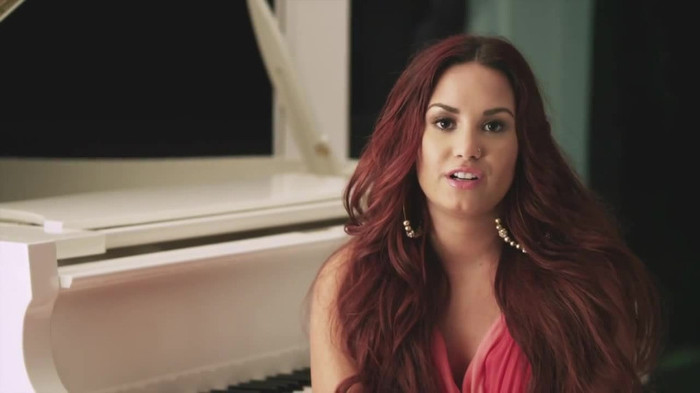 Demi Lovato talks following her dream_ ACUVUE® 1-DAY Contest Stories 1547