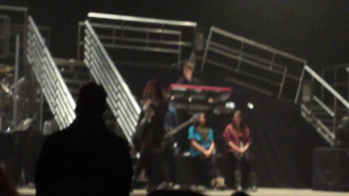 Demi Lovato _Believe In Me_ Hershey Soundcheck 11.19.2011 039