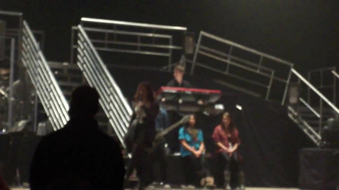 Demi Lovato _Believe In Me_ Hershey Soundcheck 11.19.2011 042