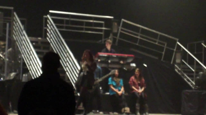 Demi Lovato _Believe In Me_ Hershey Soundcheck 11.19.2011 047