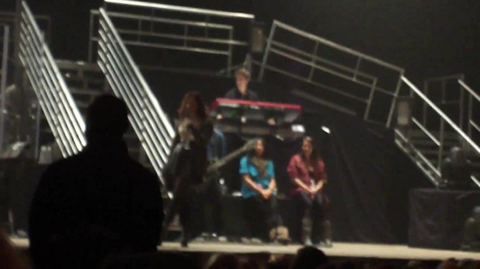Demi Lovato _Believe In Me_ Hershey Soundcheck 11.19.2011 056