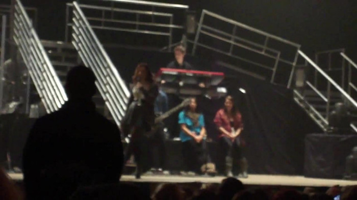 Demi Lovato _Believe In Me_ Hershey Soundcheck 11.19.2011 067