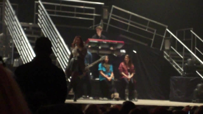 Demi Lovato _Believe In Me_ Hershey Soundcheck 11.19.2011 079