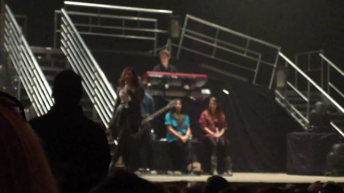 Demi Lovato _Believe In Me_ Hershey Soundcheck 11.19.2011 104