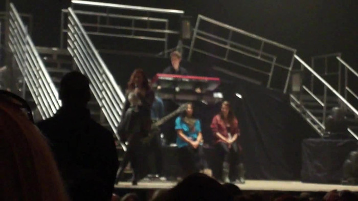 Demi Lovato _Believe In Me_ Hershey Soundcheck 11.19.2011 123