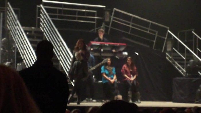 Demi Lovato _Believe In Me_ Hershey Soundcheck 11.19.2011 153