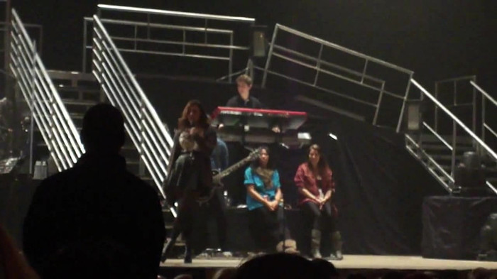 Demi Lovato _Believe In Me_ Hershey Soundcheck 11.19.2011 171