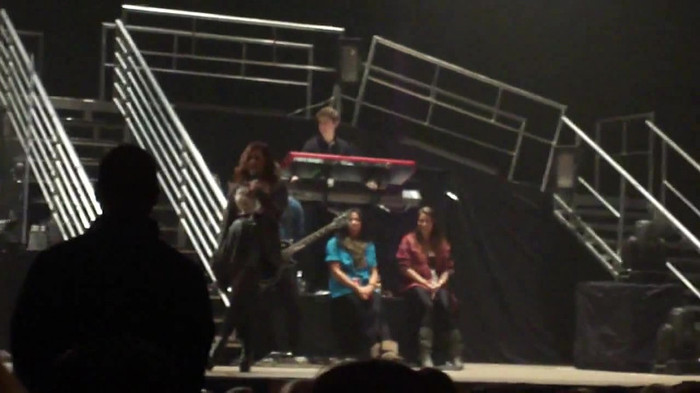 Demi Lovato _Believe In Me_ Hershey Soundcheck 11.19.2011 176