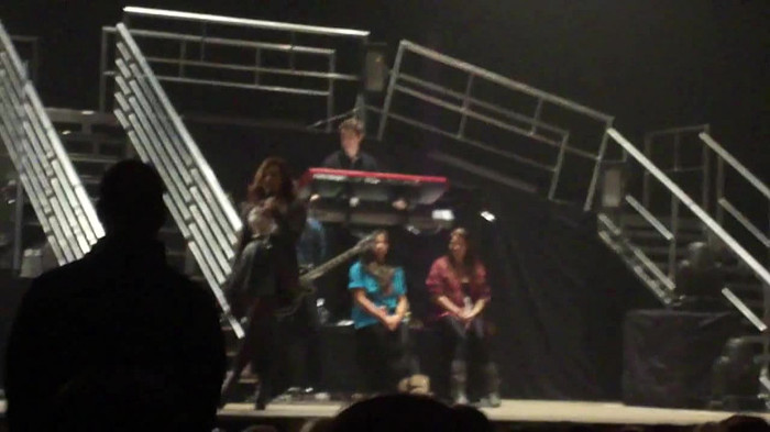 Demi Lovato _Believe In Me_ Hershey Soundcheck 11.19.2011 182