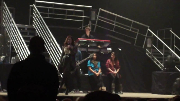 Demi Lovato _Believe In Me_ Hershey Soundcheck 11.19.2011 187