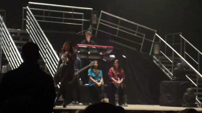 Demi Lovato _Believe In Me_ Hershey Soundcheck 11.19.2011 203 - Demilush - Believe In Me - Hershey Soundcheck
