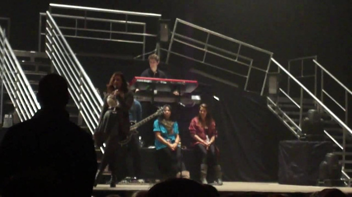 Demi Lovato _Believe In Me_ Hershey Soundcheck 11.19.2011 206 - Demilush - Believe In Me - Hershey Soundcheck