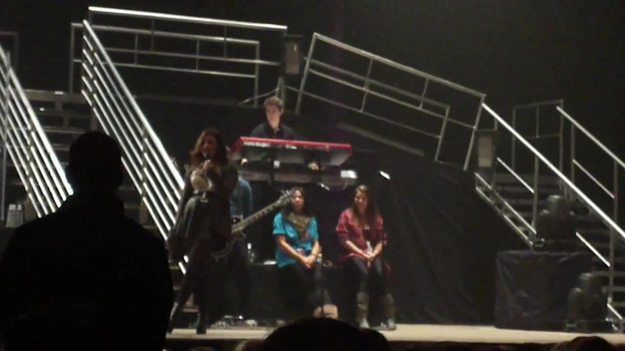 Demi Lovato _Believe In Me_ Hershey Soundcheck 11.19.2011 207 - Demilush - Believe In Me - Hershey Soundcheck