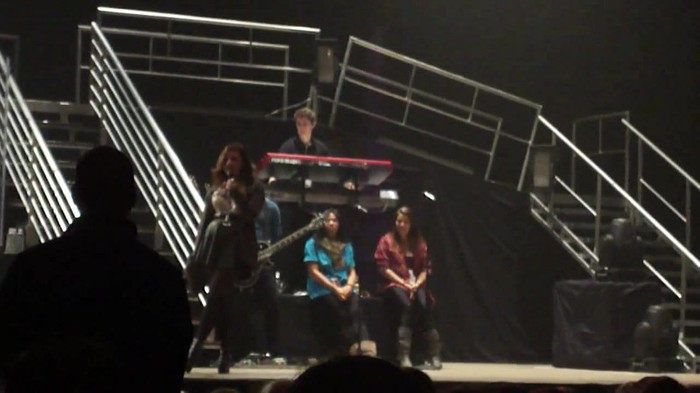 Demi Lovato _Believe In Me_ Hershey Soundcheck 11.19.2011 208 - Demilush - Believe In Me - Hershey Soundcheck