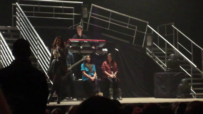 Demi Lovato _Believe In Me_ Hershey Soundcheck 11.19.2011 287 - Demilush - Believe In Me - Hershey Soundcheck