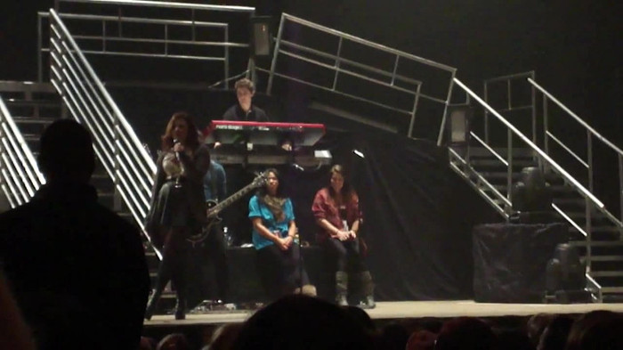 Demi Lovato _Believe In Me_ Hershey Soundcheck 11.19.2011 288 - Demilush - Believe In Me - Hershey Soundcheck
