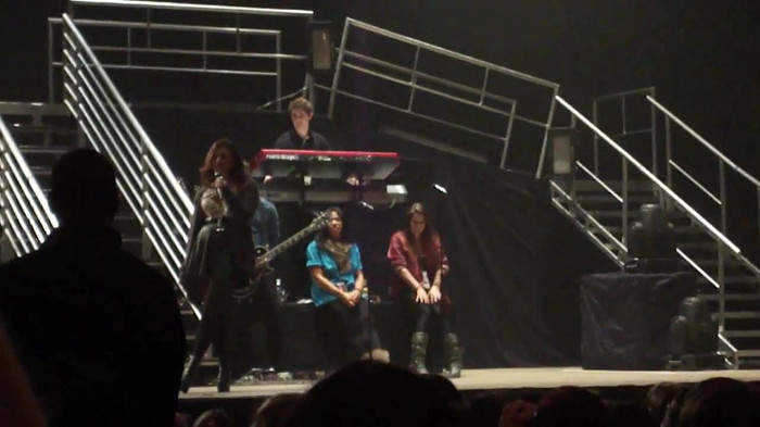 Demi Lovato _Believe In Me_ Hershey Soundcheck 11.19.2011 294