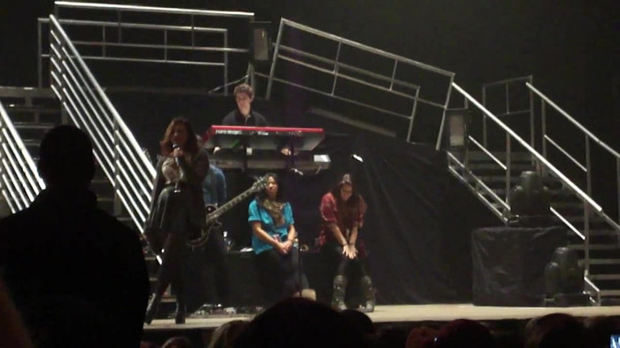 Demi Lovato _Believe In Me_ Hershey Soundcheck 11.19.2011 305