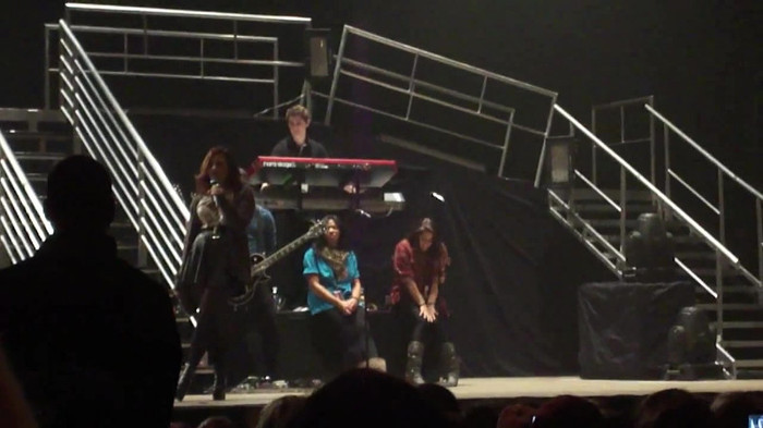 Demi Lovato _Believe In Me_ Hershey Soundcheck 11.19.2011 308 - Demilush - Believe In Me - Hershey Soundcheck