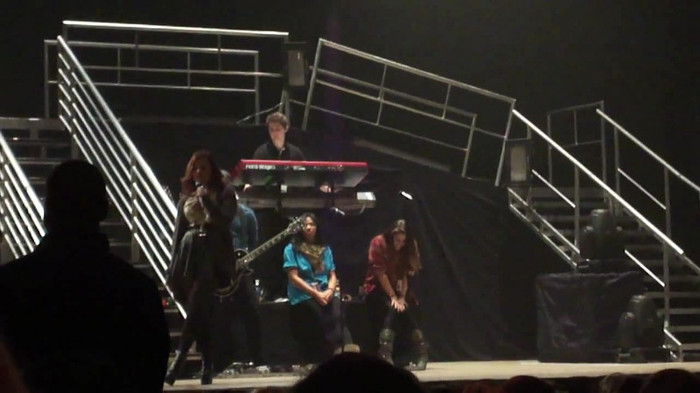 Demi Lovato _Believe In Me_ Hershey Soundcheck 11.19.2011 335