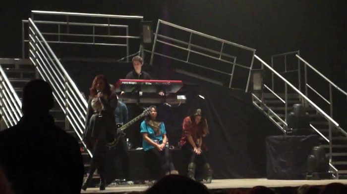 Demi Lovato _Believe In Me_ Hershey Soundcheck 11.19.2011 336