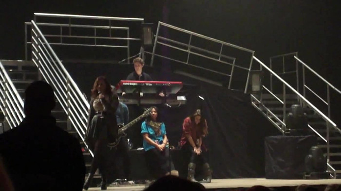 Demi Lovato _Believe In Me_ Hershey Soundcheck 11.19.2011 350
