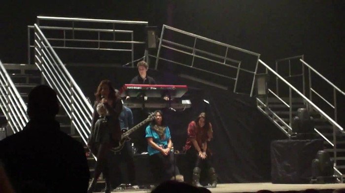 Demi Lovato _Believe In Me_ Hershey Soundcheck 11.19.2011 373