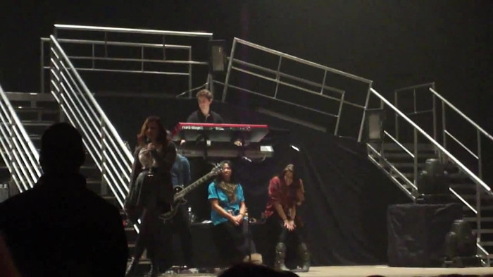 Demi Lovato _Believe In Me_ Hershey Soundcheck 11.19.2011 398