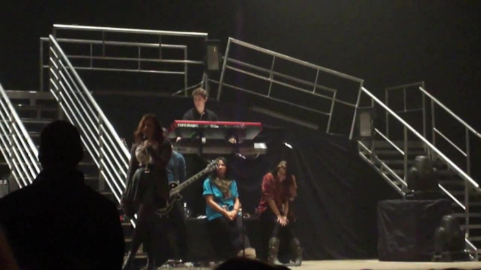 Demi Lovato _Believe In Me_ Hershey Soundcheck 11.19.2011 401