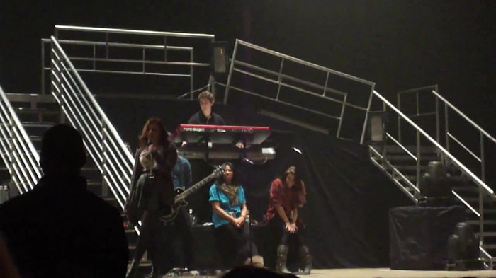Demi Lovato _Believe In Me_ Hershey Soundcheck 11.19.2011 402