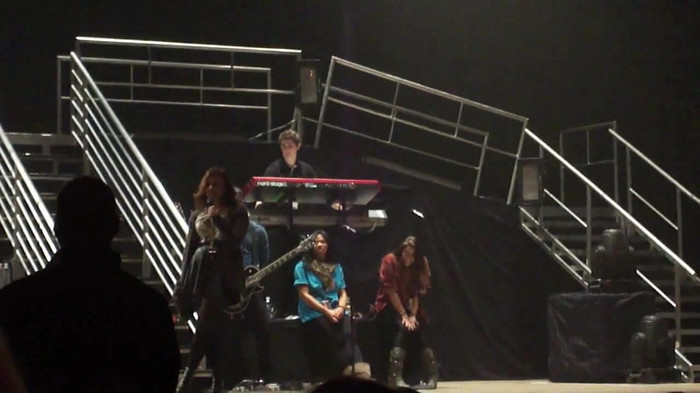 Demi Lovato _Believe In Me_ Hershey Soundcheck 11.19.2011 406