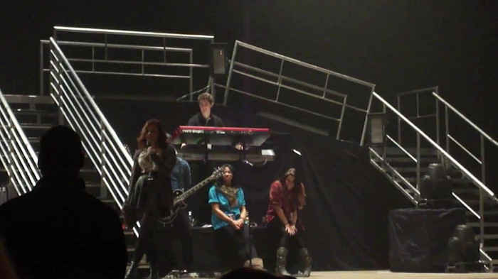 Demi Lovato _Believe In Me_ Hershey Soundcheck 11.19.2011 410