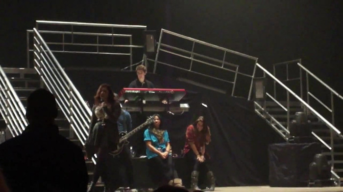 Demi Lovato _Believe In Me_ Hershey Soundcheck 11.19.2011 416