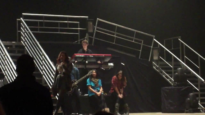 Demi Lovato _Believe In Me_ Hershey Soundcheck 11.19.2011 425