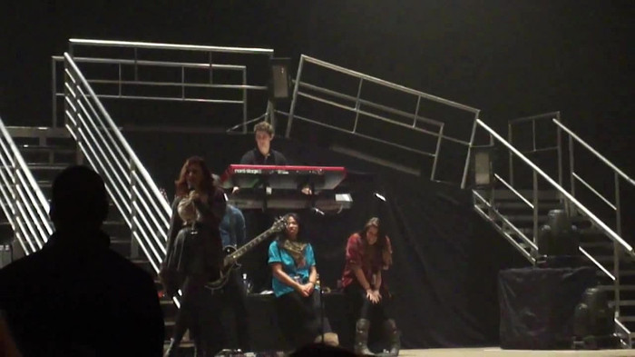 Demi Lovato _Believe In Me_ Hershey Soundcheck 11.19.2011 434