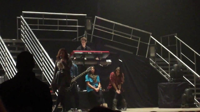 Demi Lovato _Believe In Me_ Hershey Soundcheck 11.19.2011 448